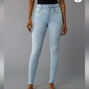 American Eagle Super High Rise Jeggings Light Wash Size 14 NWT